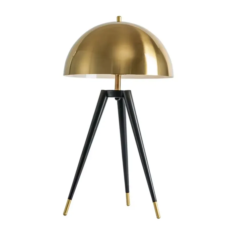 Modern Iron Tripod Table Lamp  - Home Decor Lighting Manufacturer recension och pris